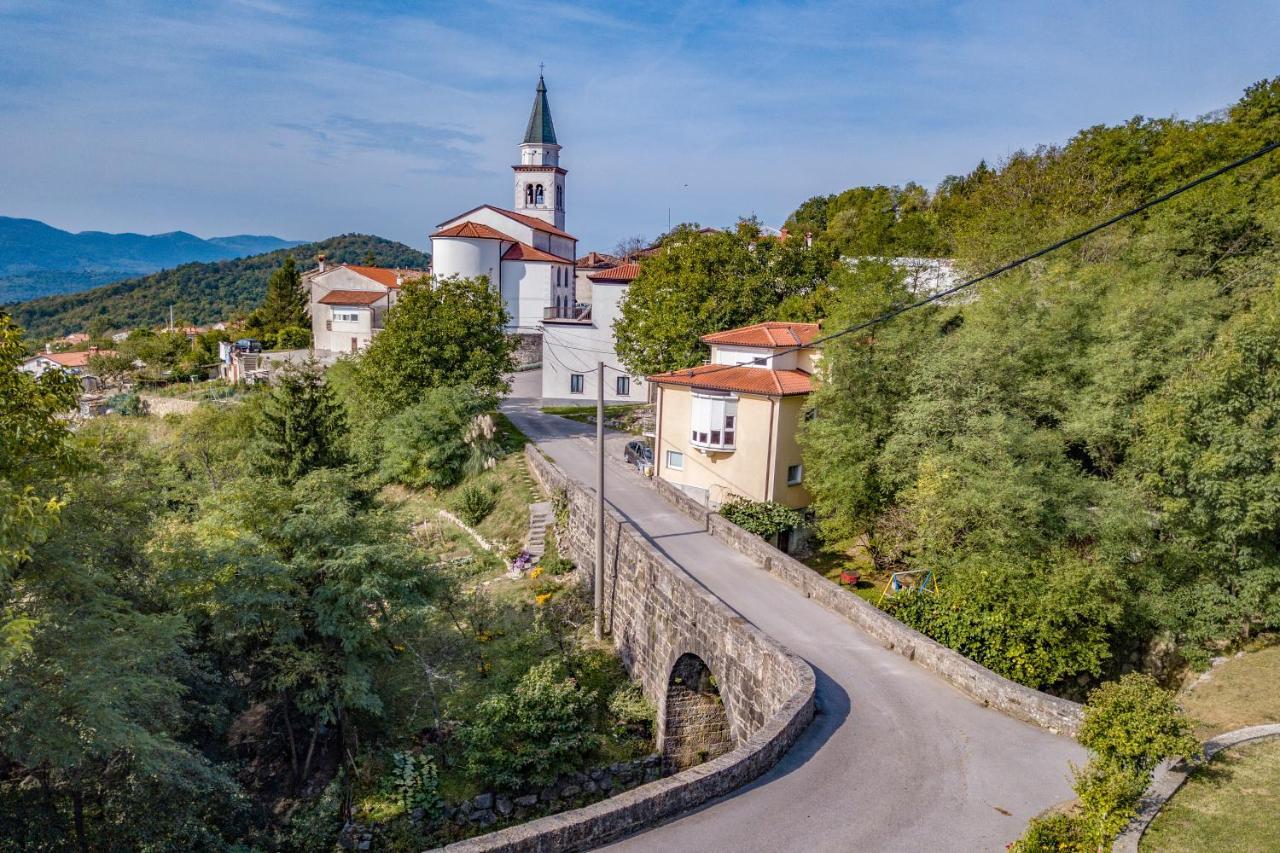 דירות Dobravlje Panorama Glamping Vipavska Dolina מראה חיצוני תמונה
