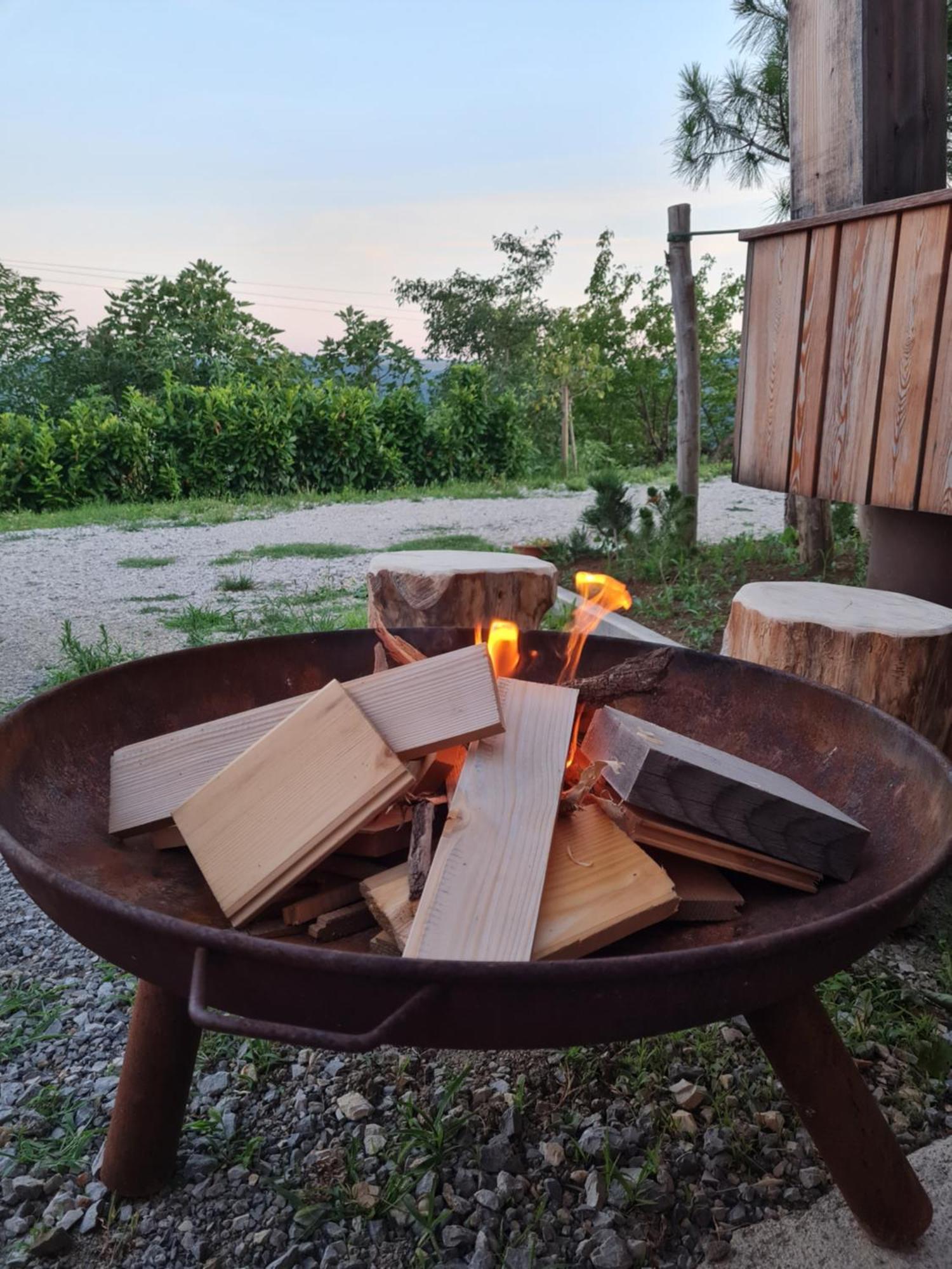דירות Dobravlje Panorama Glamping Vipavska Dolina מראה חיצוני תמונה