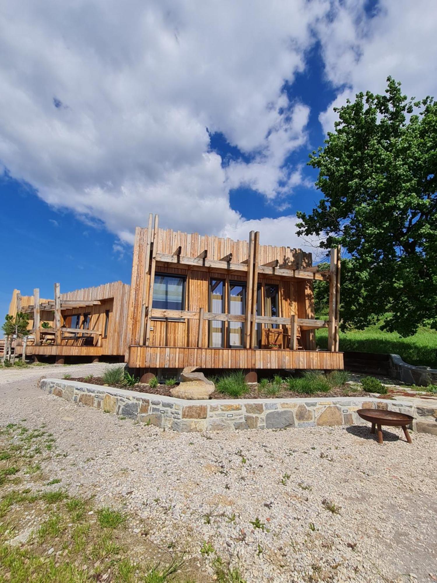 דירות Dobravlje Panorama Glamping Vipavska Dolina מראה חיצוני תמונה